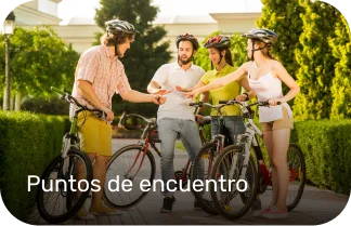 grupo de jovenes ciclistas